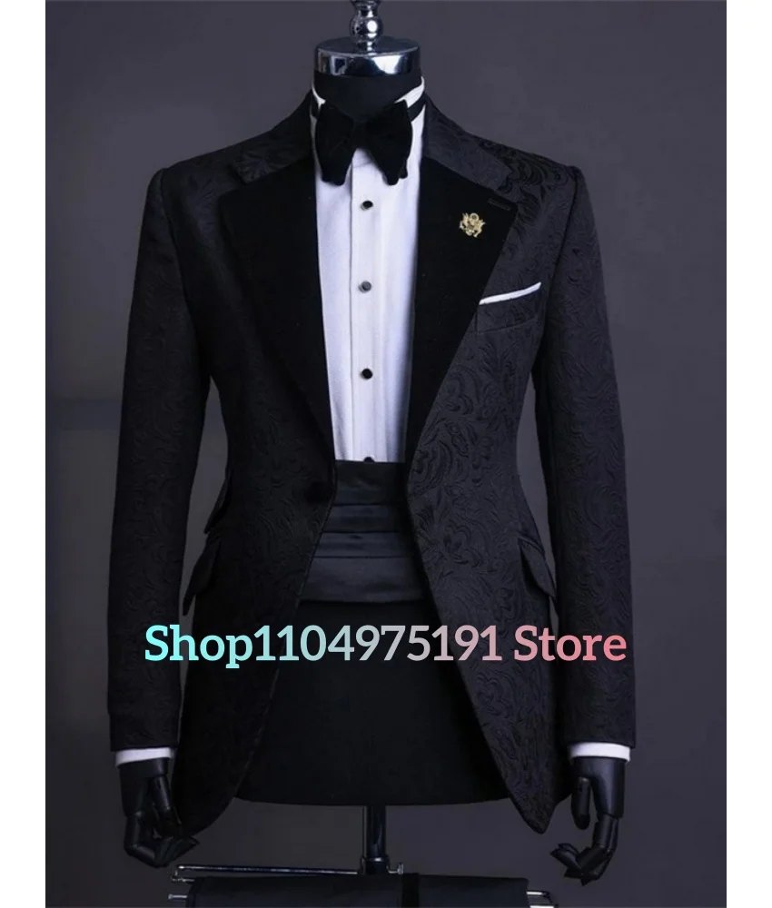 طقم بدلة سهرة جاكار سوداء رشيقة للرجال مع طية صدر مخملية - حفل رسمي. بدلة زفاف ضيقة (سترة + صدرية + بنطلون)
