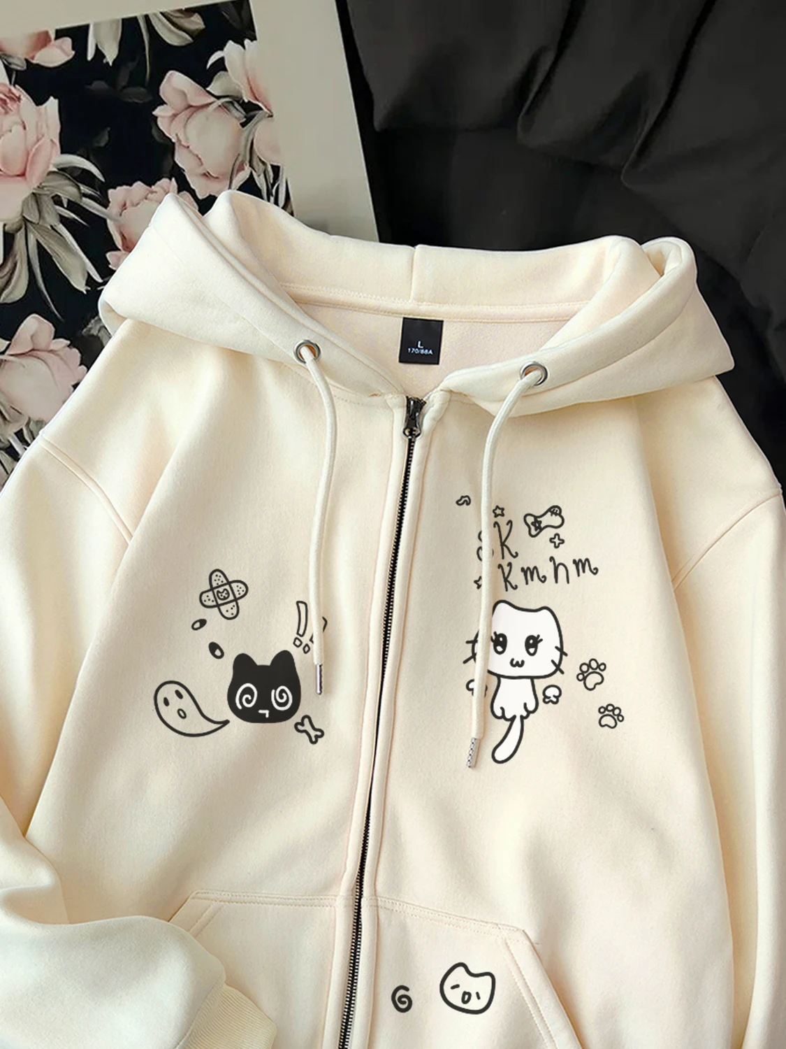 

2025 New Japanese Style Cartoon Print Hooded Open Cardigan Sweatshirt Women's Second Hand Loose Casual Outerwear