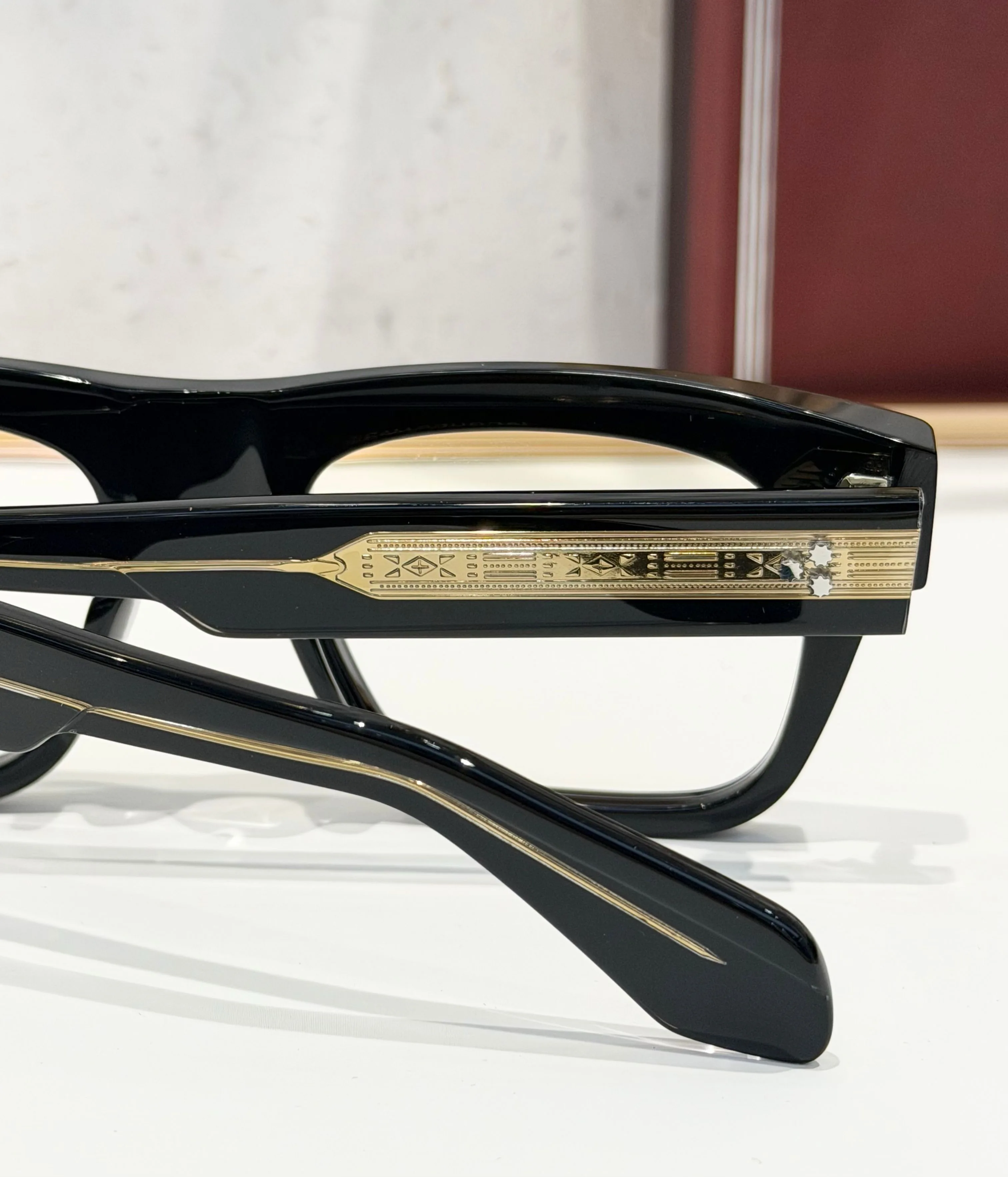 كاش: نظارات إيليت الخارجية مع حماية ممتازة من الأشعة فوق البنفسجية 400. جودة غير معقمة للرجال والنساء