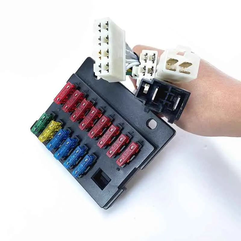 Excavator for Daewoo for Doosan DH60-7/225-7 fuse box with four plugs
