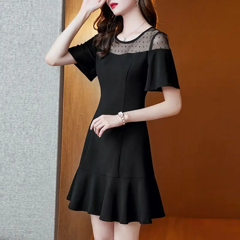 Vintage Temperament Large Size 2024 Summer Women Patchwork Net Yarn Corset Slim Strapless Black Short Sleeved Affordable Dress