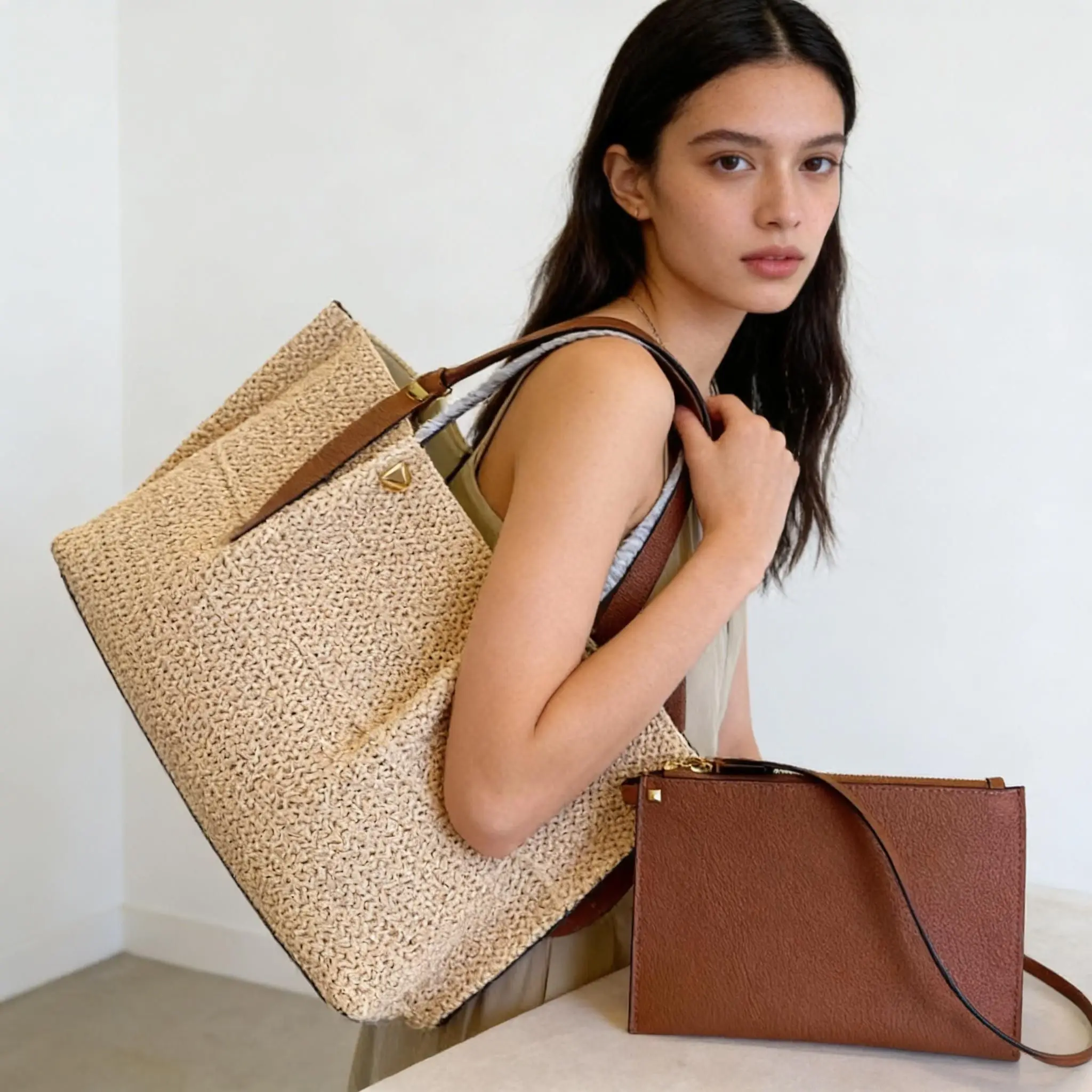 

Сумка-тоут из плетеной травяной ткани с кожаными вставками и заклепками, с ремнем через плечо, с надписью, сумка для матери и ребенка, женские люксовые сумки