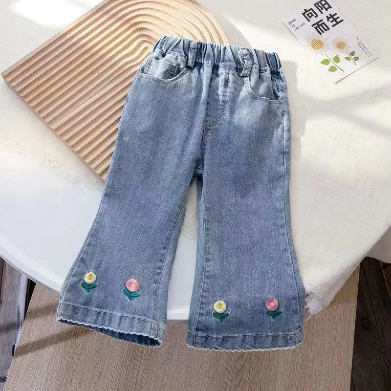 Girls Korean Jeans 2025 Children's Spring and Autumn Foreign Lace Micro Ppants Three-dimensional Embroidery Casual Pants Tide