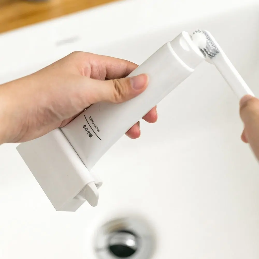 Silicone Base Toothpaste Squeezer Manual Rotating Efficient Usage Manual Cream Tube Extruder Portable Labor-Saving