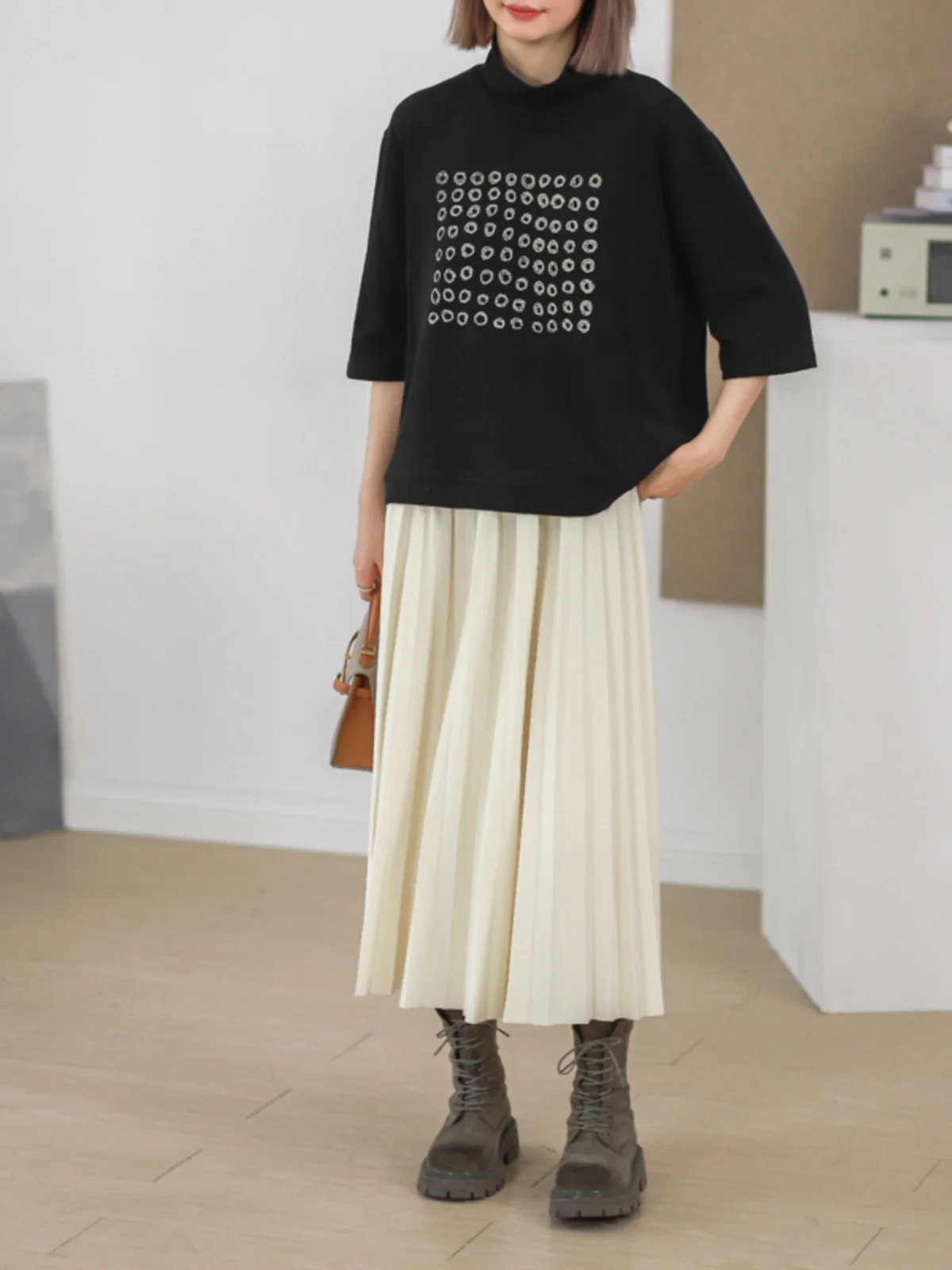 

Футболка Phil Dan Hong Kong Sle Aosphere Simple Slim Fit Five Sve, из мягкого эластичного хлопка, силуэт T20783, уличная мода