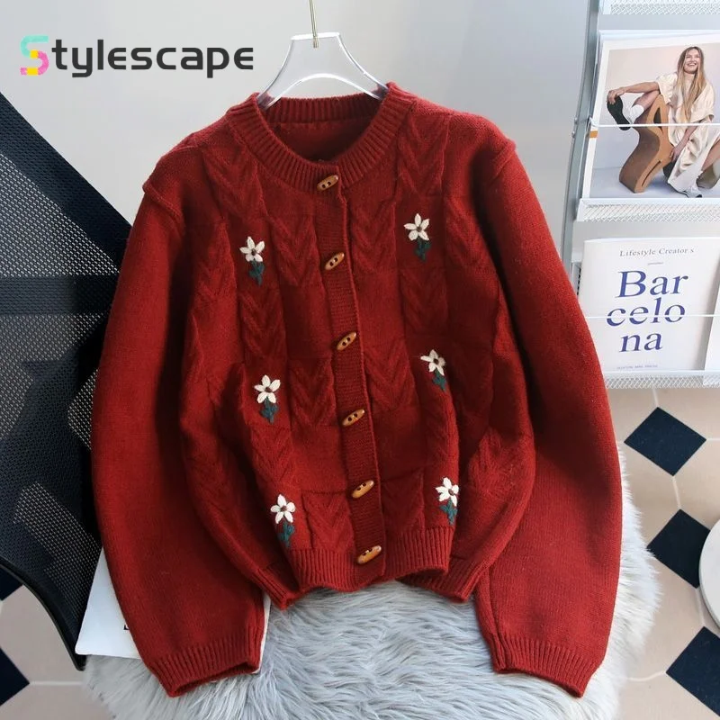 Retro Cow Horn Button Red Sweater Cardigan for Women in Autumn and Winter, Thick and Loose, Lazy Red Knitted Sweater Jacket