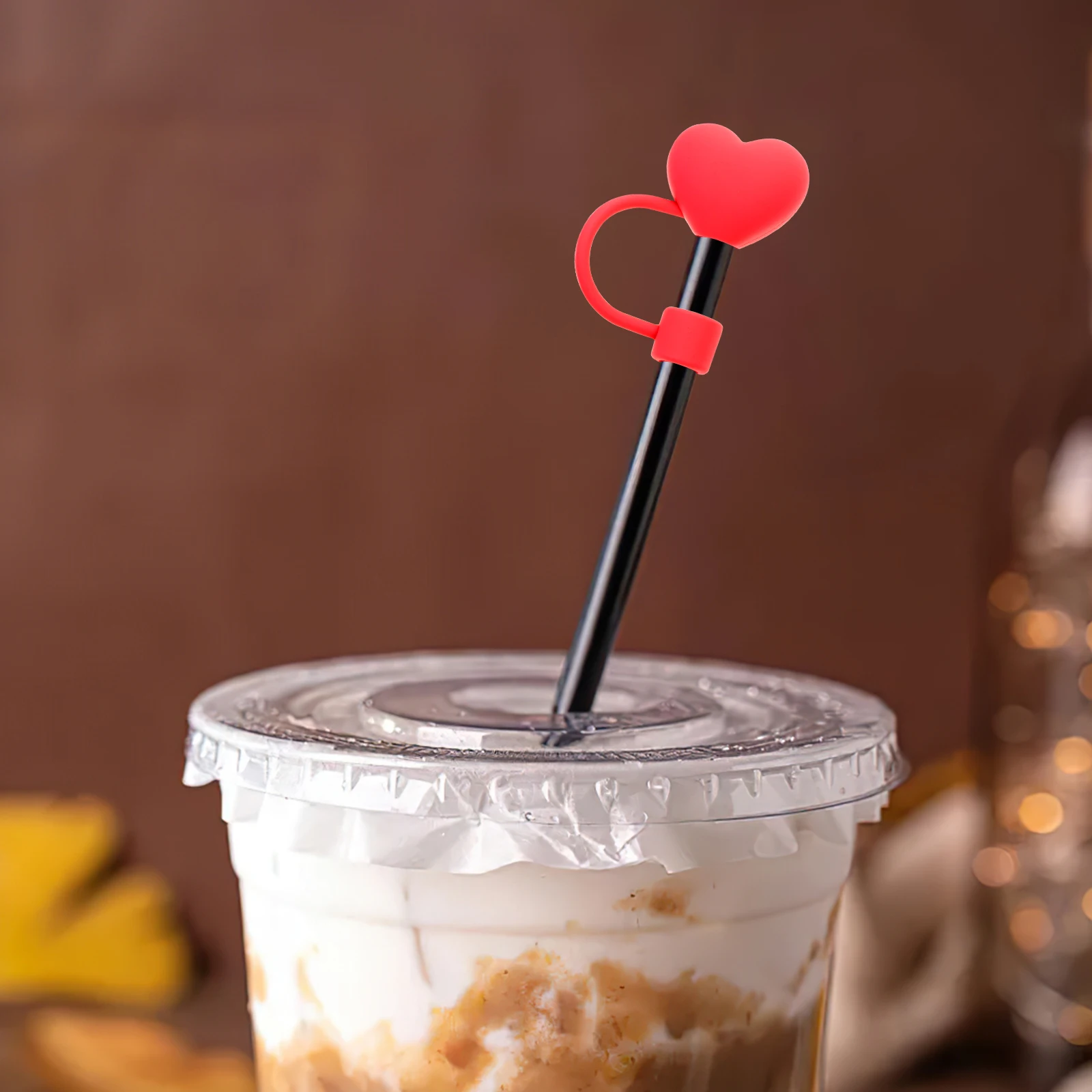 

4pcs Heart Shaped Straw Caps Red Valentine Decorative Dust Plug Tips Protective Covers for Tumblers Party Favor Lightweight