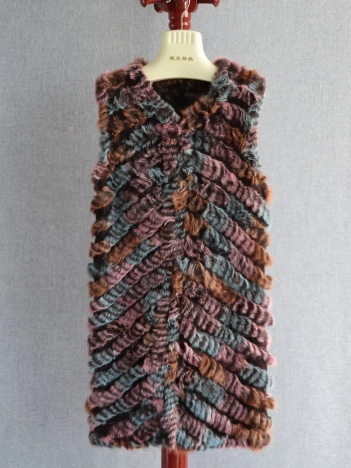 2025 foreign trade rabbit fur woven vest, purely hand-woven colorful rabbit fur vest, medium and long fur vest