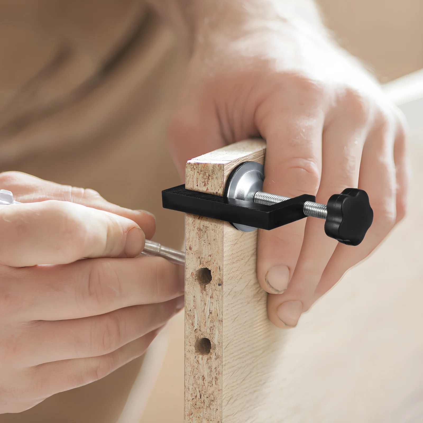 

2Pcs Woodworking Clamps Ergonomic Design for Precise Furniture Cabinet Installation and Carpentry Projects