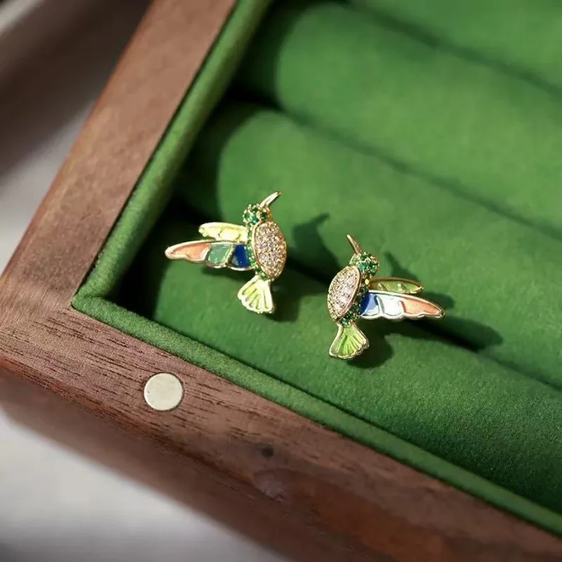 New Cute Metal Enamel Bird Post Hummingbird Earrings for Women Clear Zircon Elegant Holiday Accessories Fashion Jewelry Fancy