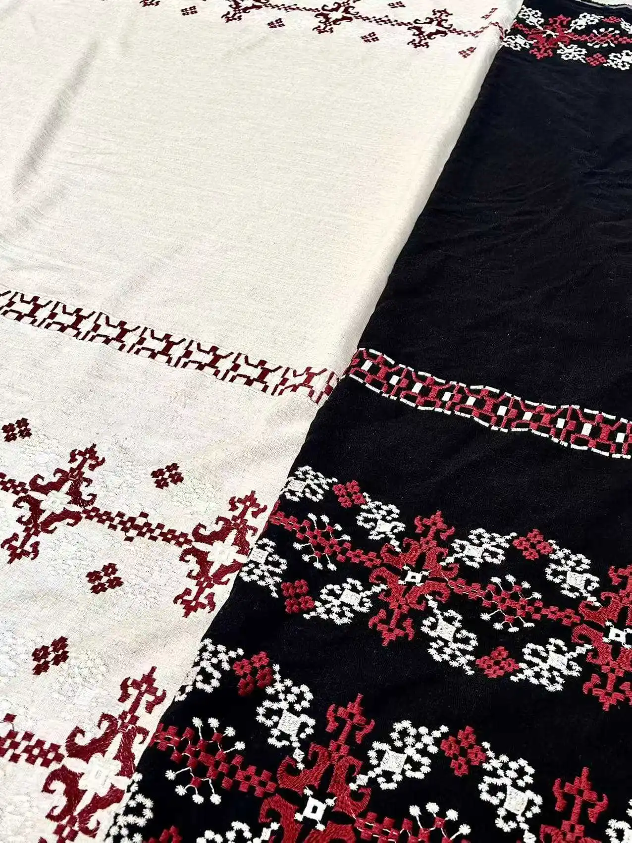 

Ткань с этнической вышивкой для женской одежды, платьев, дизайнерских изделий, аксессуаров для рукоделия и одежды ручной работы.