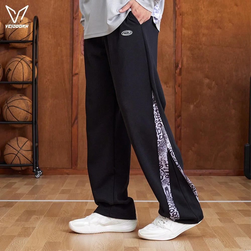 Veidoorn Autumn Winter Mens Straight Leg Sweatpants Joggers Cotton Blend Cargo Pants with Leopard Panel Detail Casual Streetwear