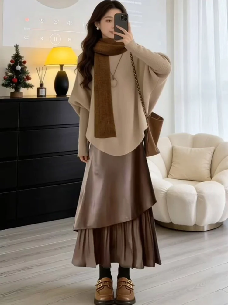 

Ретро-комплект в европейском стиле: свитер с рукавами «летучая мышь» и кожаная юбка кофейного цвета, асимметричный дизайн, женский модный ансамбль