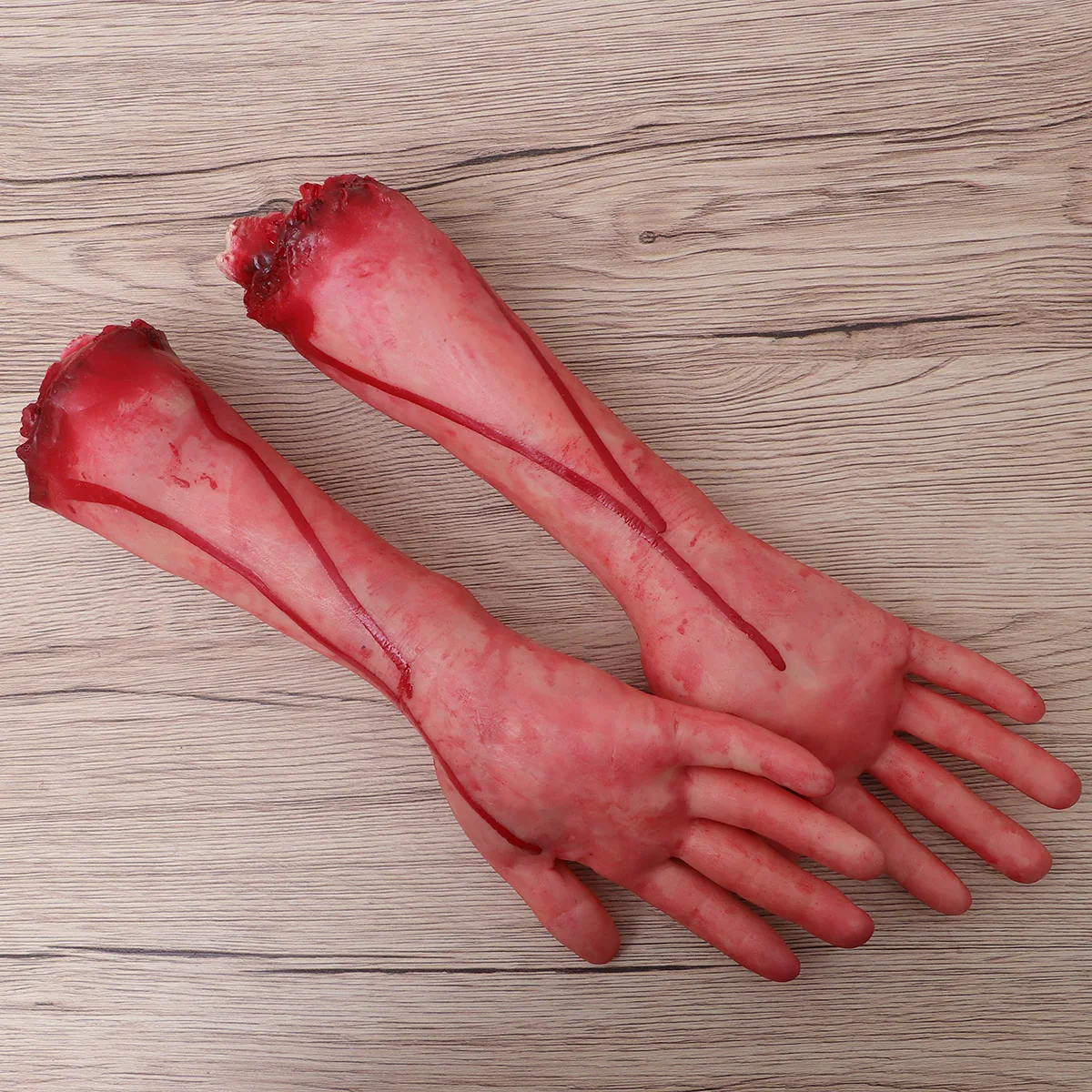 มือปลอมตกแต่งฮาโลวีน 2 ชิ้น แบบมือเปื้อนเลือดสมจริง สำหรับตกแต่งบ้านผีสิง งานปาร์ตี้สยองขวัญ