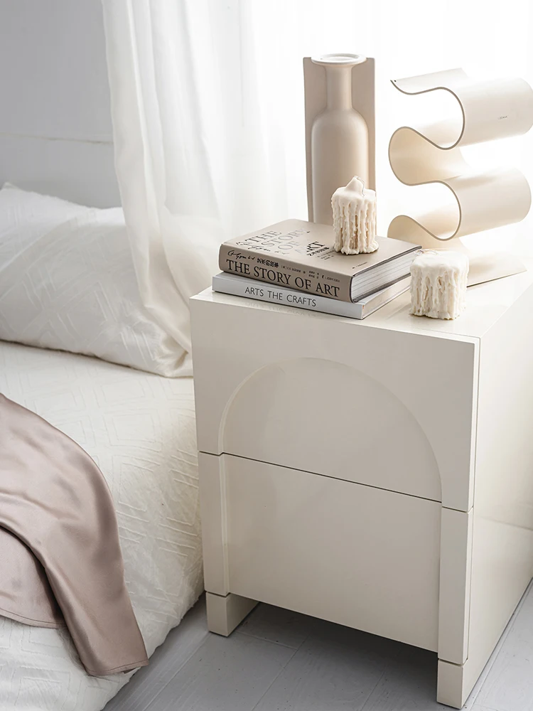 White French Nordic Net Red Extremely simple bedside table Modern simple ins-style bedroom bedside table Small and luxurious