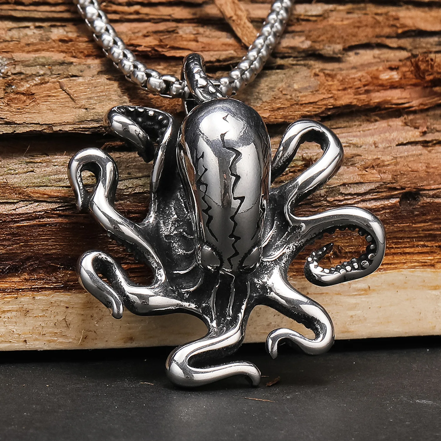 Pirates of the Caribbean Octopus Sea Monster Necklace Cthulhu Octopus Tentacle Animal Pendant Men's Punk Hip Hop Jewelry