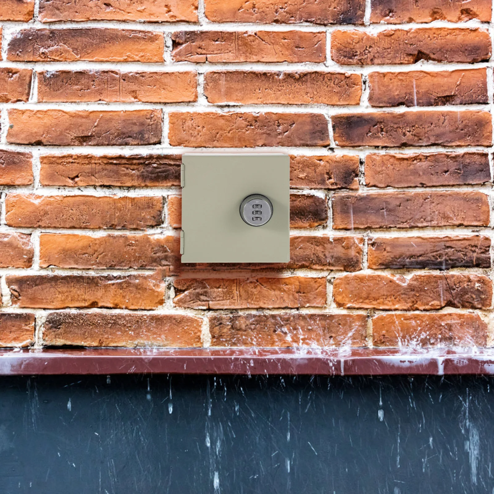 Weatherproof Secure Socket Box Heavy Duty Stainless Steel Electrical Protection Case for Switch Outlet Safety Proofing