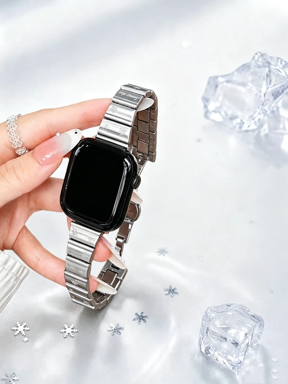 Bling snowflake Bracelet Strap for Apple Watch Band Series 11/8/7/6/10 40mm 41mm 38mm 42mm 44mm 45mm 46mm