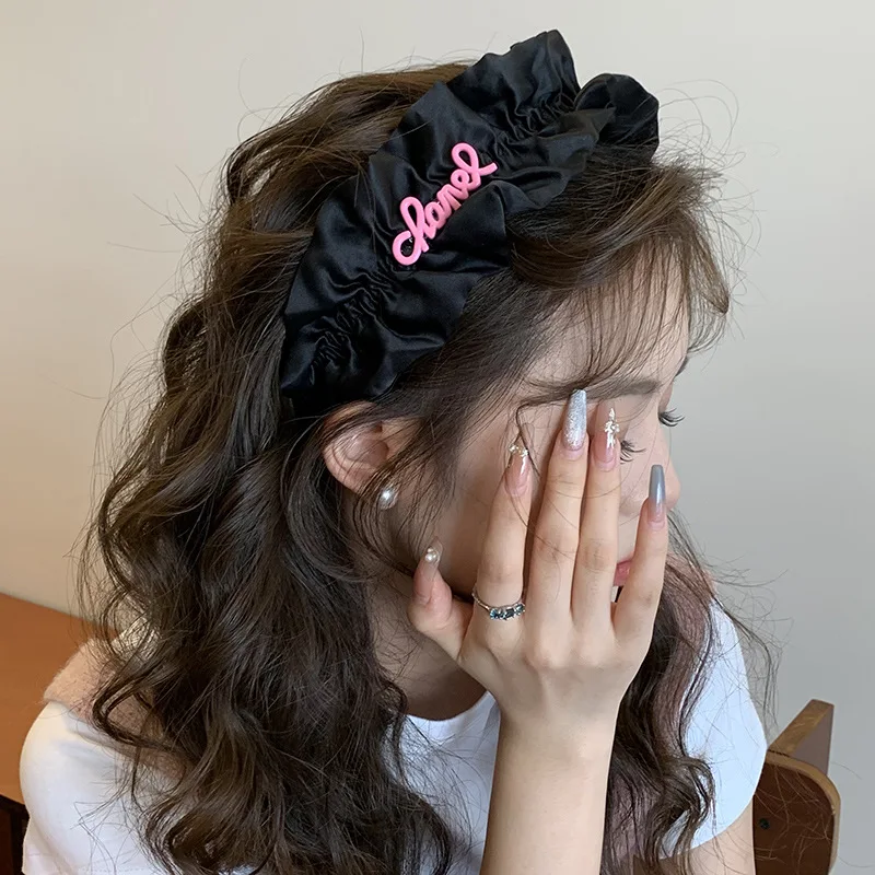 

1 Pcs Women's Hairbands Dopamine Letter Pleated Lace Korean Sweet Cute Kawaii Lolita Fashionable Versatile Hair Accessories Girl