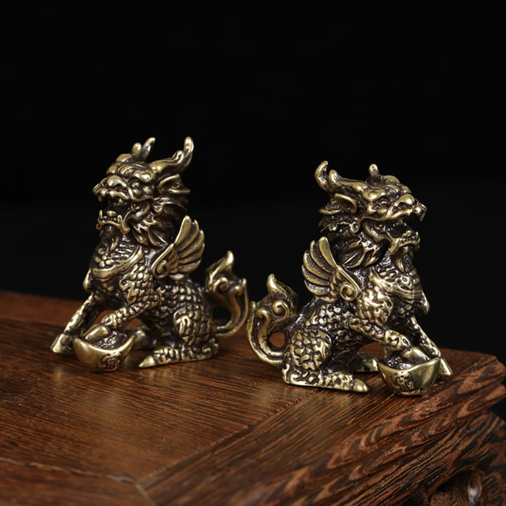 

Solid Brass Kirin Decoration to Protect The Opening of The House Door Gift A Pair of Antique Home Crafts Living Room Decoration