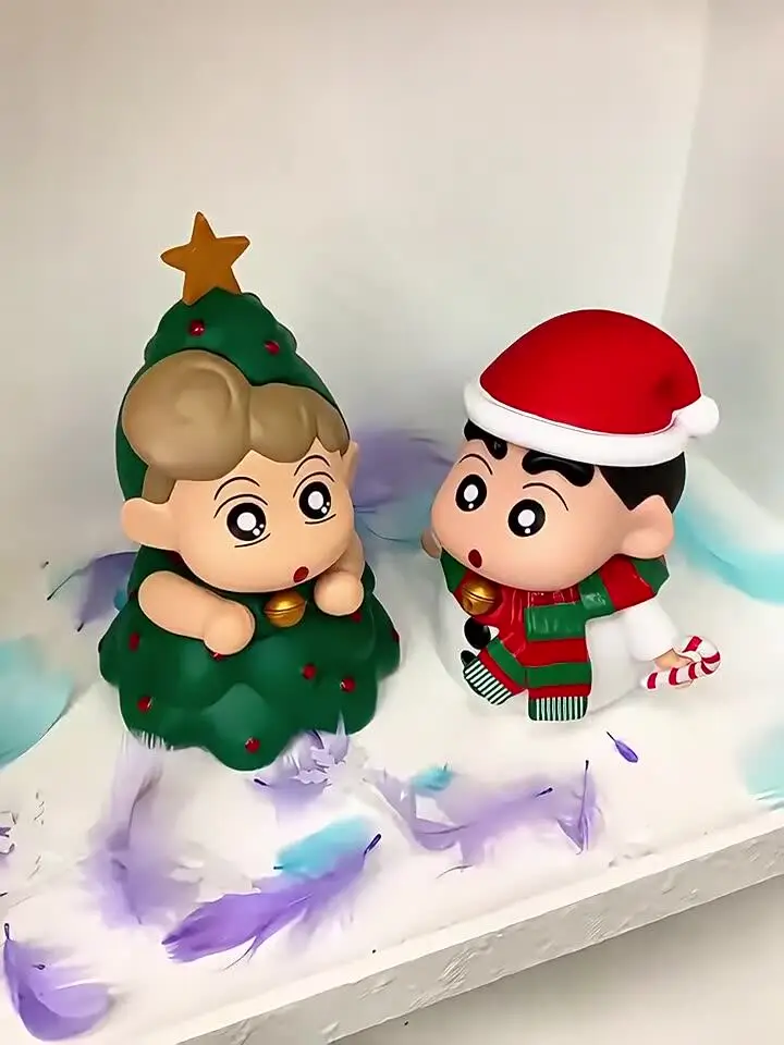 

Cartoon Crayon Shin-Chan Little Newbie Figure Christmas Limited Snowman Christmas Tree Aoi Cute Doll Desktop Ornament Gift