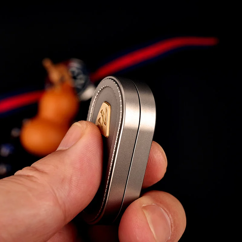 Fashion Machinery Fidget Slide EDC Titanium Alloy Fidget Toys Office Desktop Stress Relief Relaxation Cool Push Slider