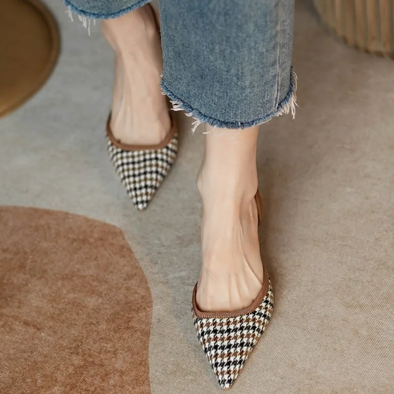 2025 Estate delle donne Nuovo Casual Retro Sandali con cinturino alla caviglia Francese delle donne Sexy Punta a punta Cinturino Tacchi alti a spillo Taglia 34--39