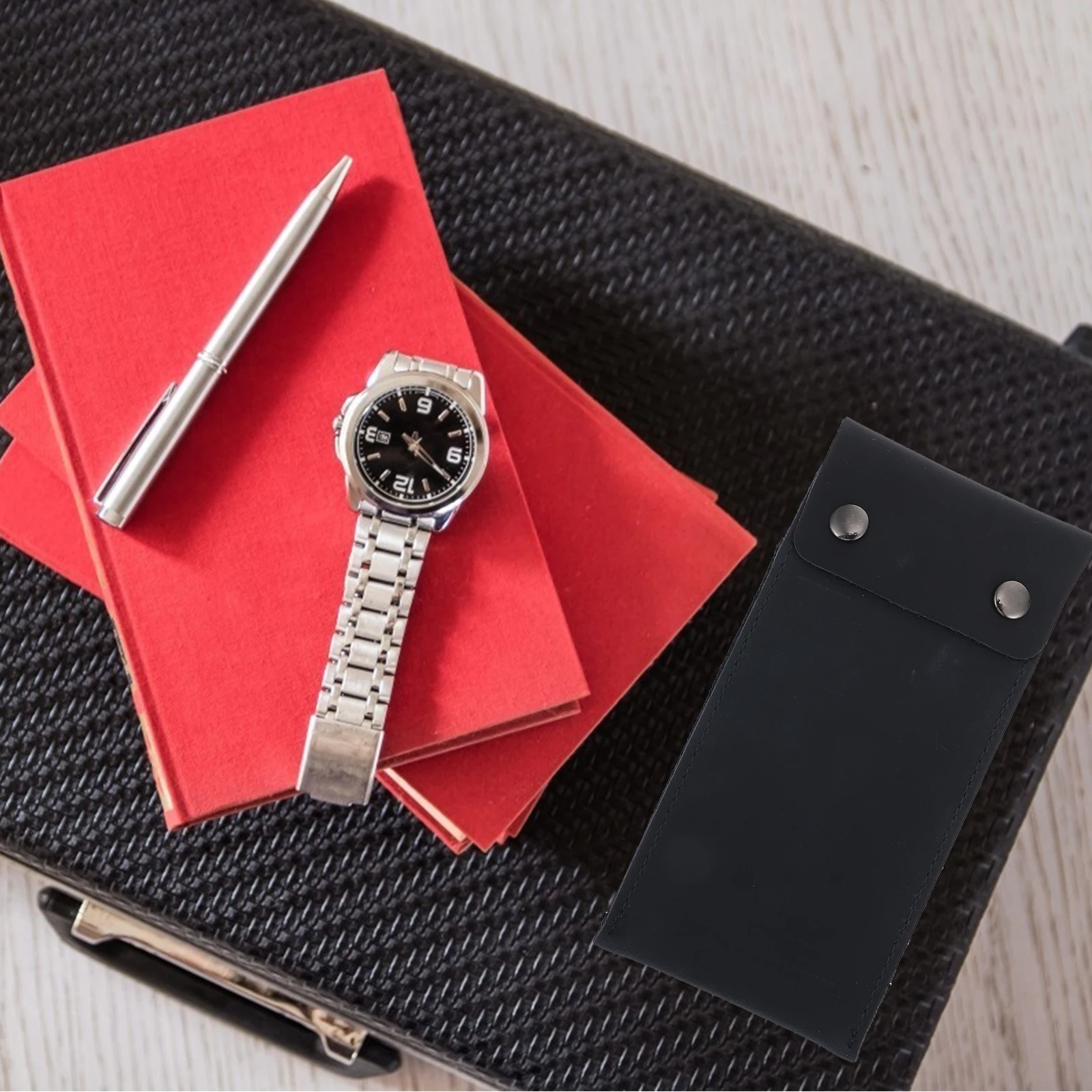 Clamshell Watch Case Protective Cover Vintage Blue Men'S Travel Storage Bag Portable Lightweight Smartwatch Bracelet Box