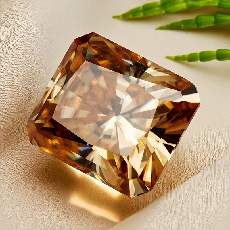 Hochwertiger Moissanit-Stein im Radiant-Schliff, Champagnerfarbe, loser Edelstein mit Zertifikat, bestandenem Diamanttester, für Schmuck – Detail 4