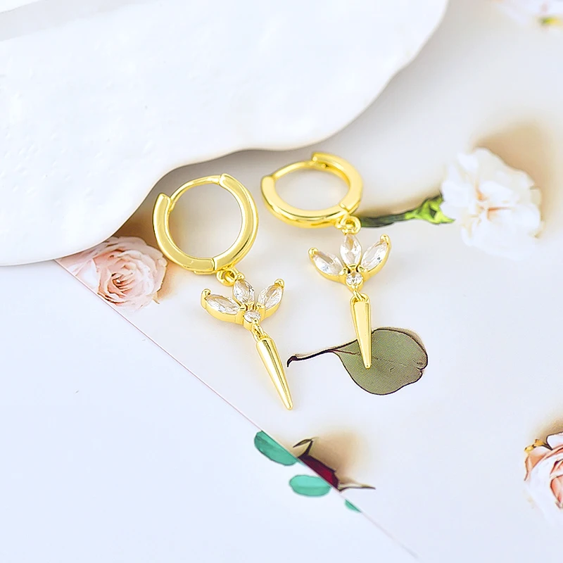 여자 925 실버 바늘 워터 드롭 기하학 지르콘 화이트 지르콘 크리스탈 꽃 펜던트 후프 귀걸이 패션 웨딩 쥬얼리