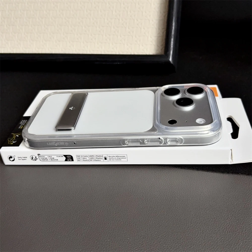 Przezroczyste etui Spigen Ultra Hybrid Bracket z podpórką do iPhone 17 Pro Max 18 16 15 14 13 12, odporne na wstrząsy, z przezroczystym tyłem. — zdjęcie produktu 5