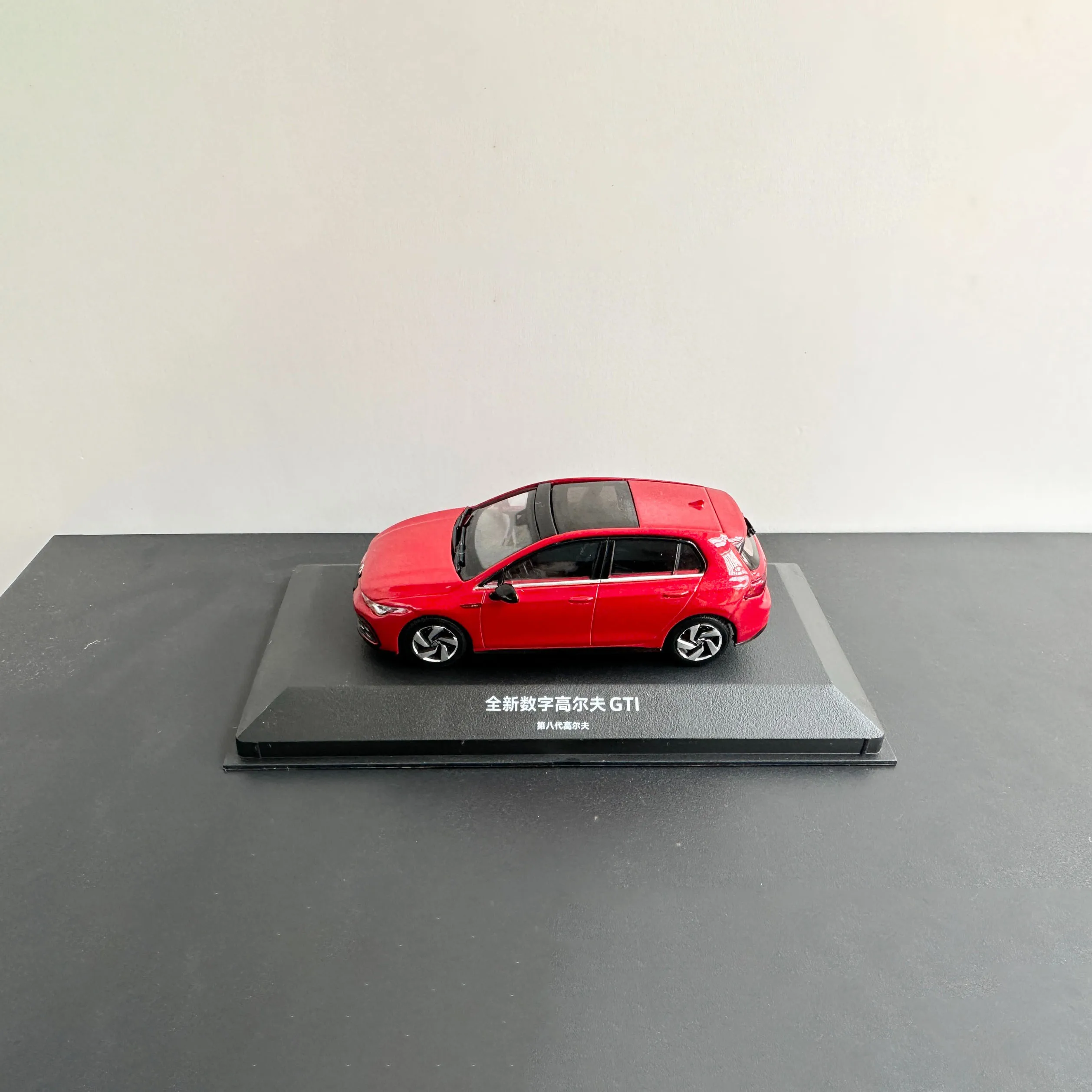 1:43 Scale Golf GTI Model Alloy Car Model Collection Ornaments