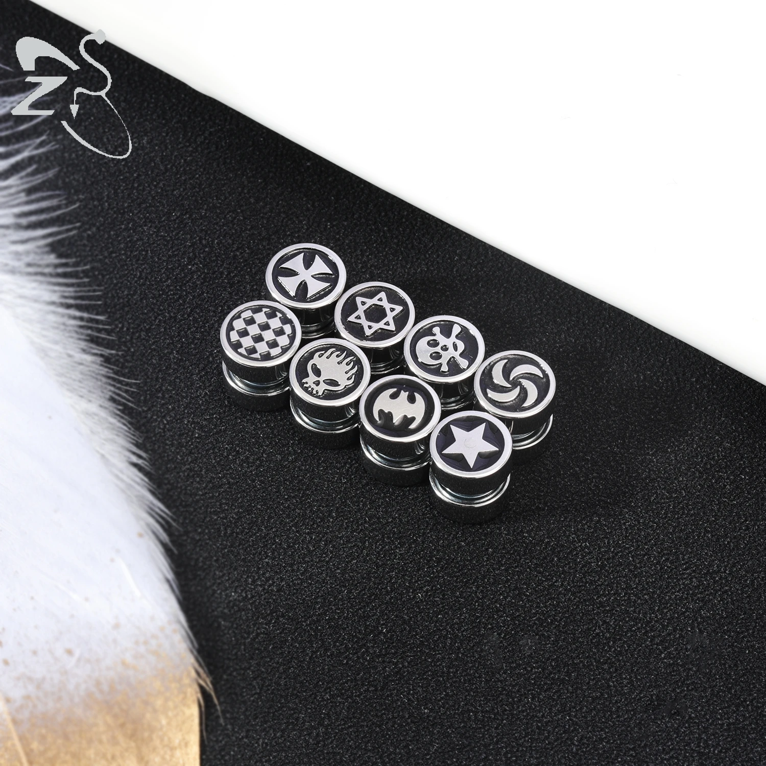 ZS 2Pcs/lot Magnet Magnetic Ear Cuff Skull Cross Non Piercing Earring Stainless Steel Fake Earring Punk Rock No Ear Hole Jewelry