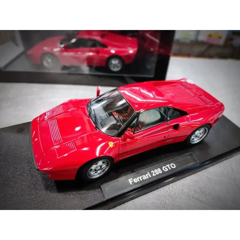 Diecast 1:18 Scale 1984 F 288 GTO 288GTO Sports Car Model Metal Die-Cast & Toy Adult Fans Collection Gift