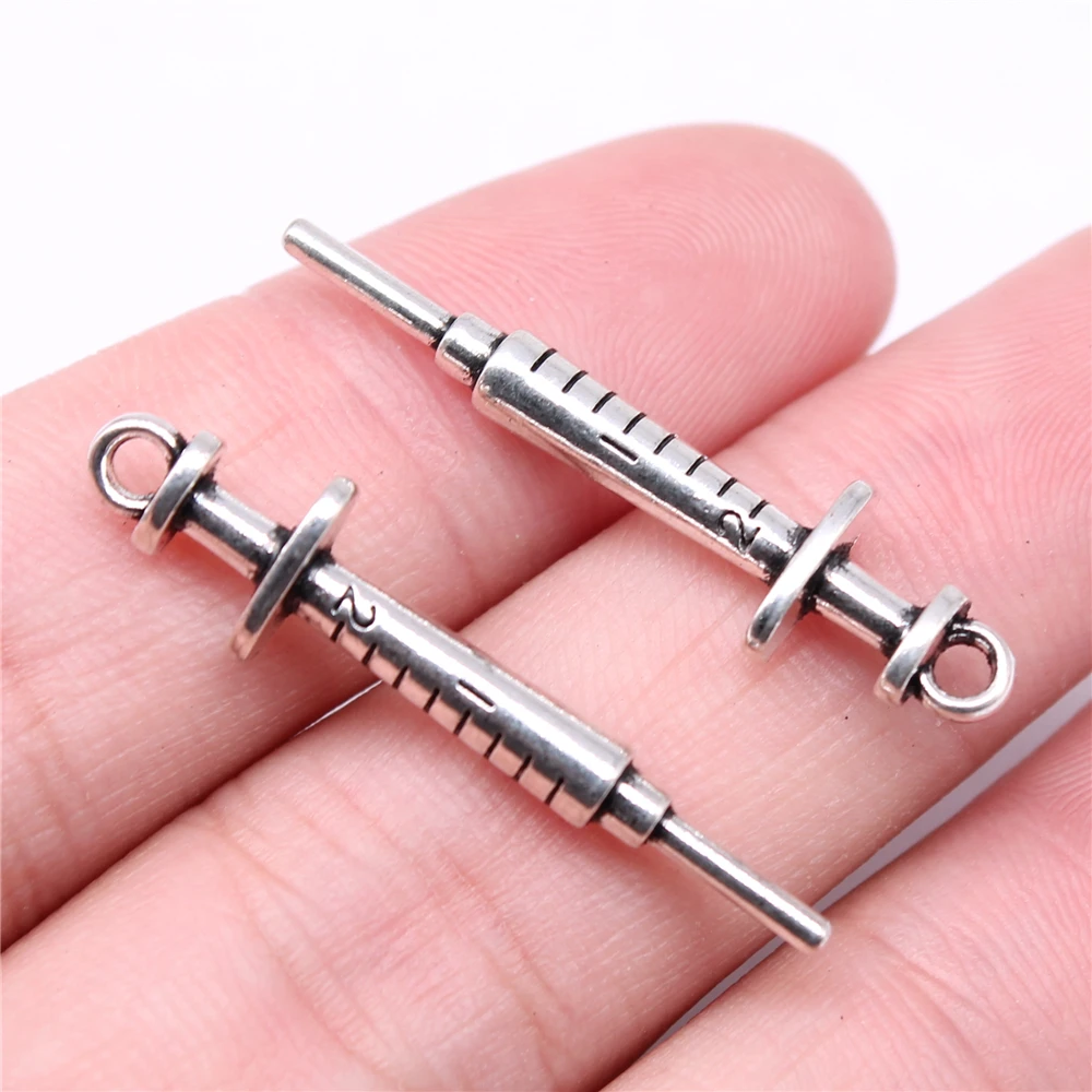WYSIWYG 10 sztuk Charms 36x9mm strzykawka Charms do tworzenia biżuterii DIY komponenty do biżuterii antyczne srebro kolor stop Charms wisiorek