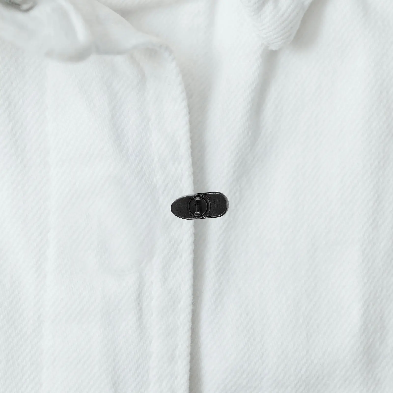 

30 шт. зажимов для петличных микрофонов: легкие, портативные, надежные крепления для караоке, сцены, записи и видеозвонков