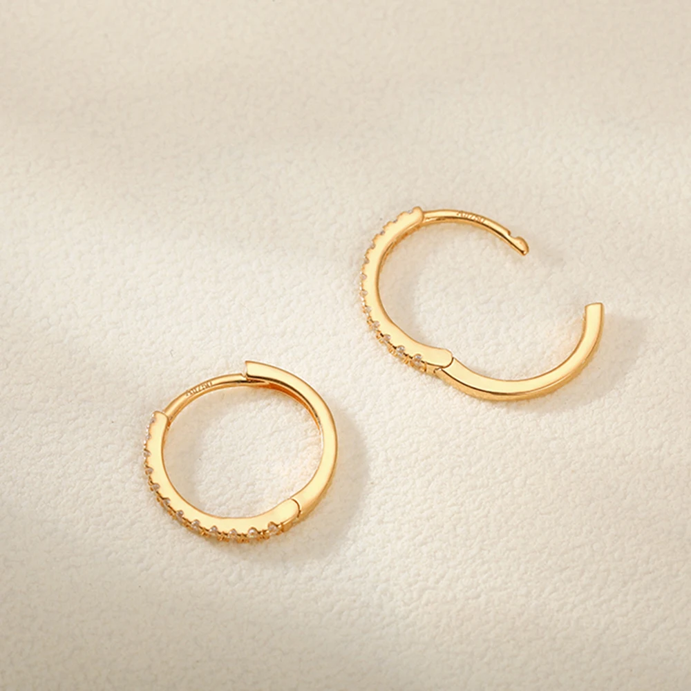 Au750 Real Solid 18K Yellow Gold Women Lucky Zircon Circle Hoop Earrings 0.9g Best Gift