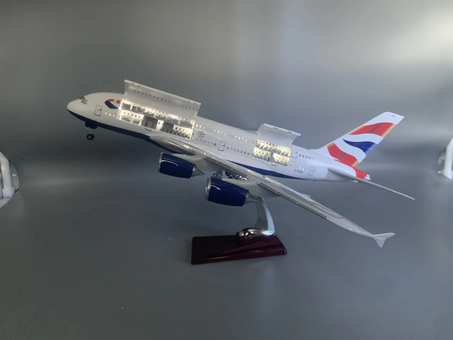 46CM Airplane Scale British Airways A380 1:160 Model Plane with Opening Doors LED Lights & Landing Gear Resin Static Display