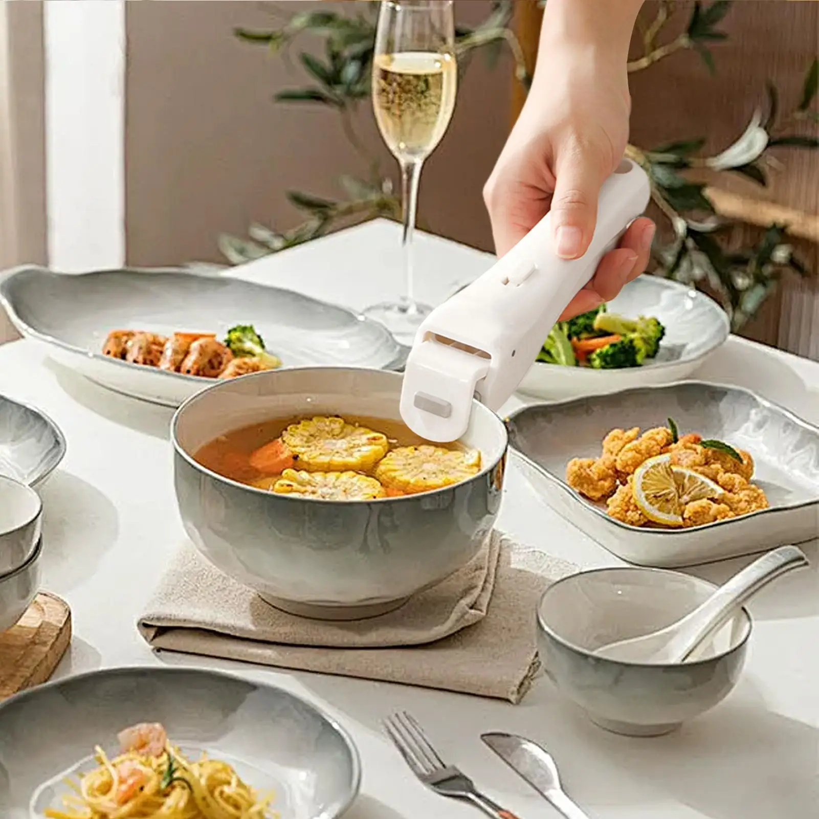 

Зажим для горячей тарелки Нескользящие кухонные инструменты Микроволновая печь Зажим для сковороды Зажим для сковороды Зажим для горячей тарелки Зажим для чаши Ретривер