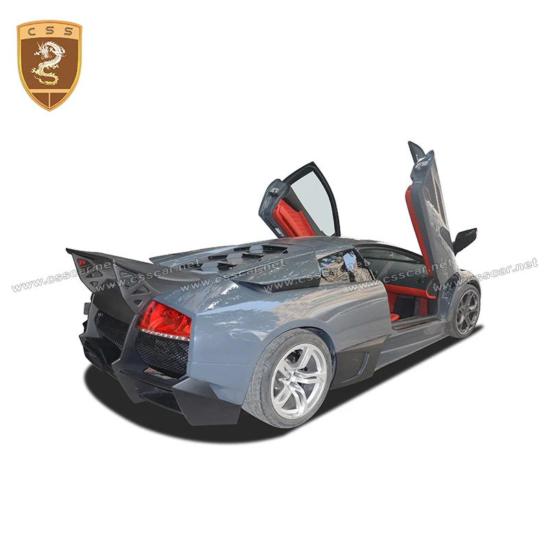 

Комплект обвесов из полуухожденного карбона для Lamborghini Murcielago LP640 (обновление до LP670 SV): передний и задний бамперы, капот, спойлер, крыло.