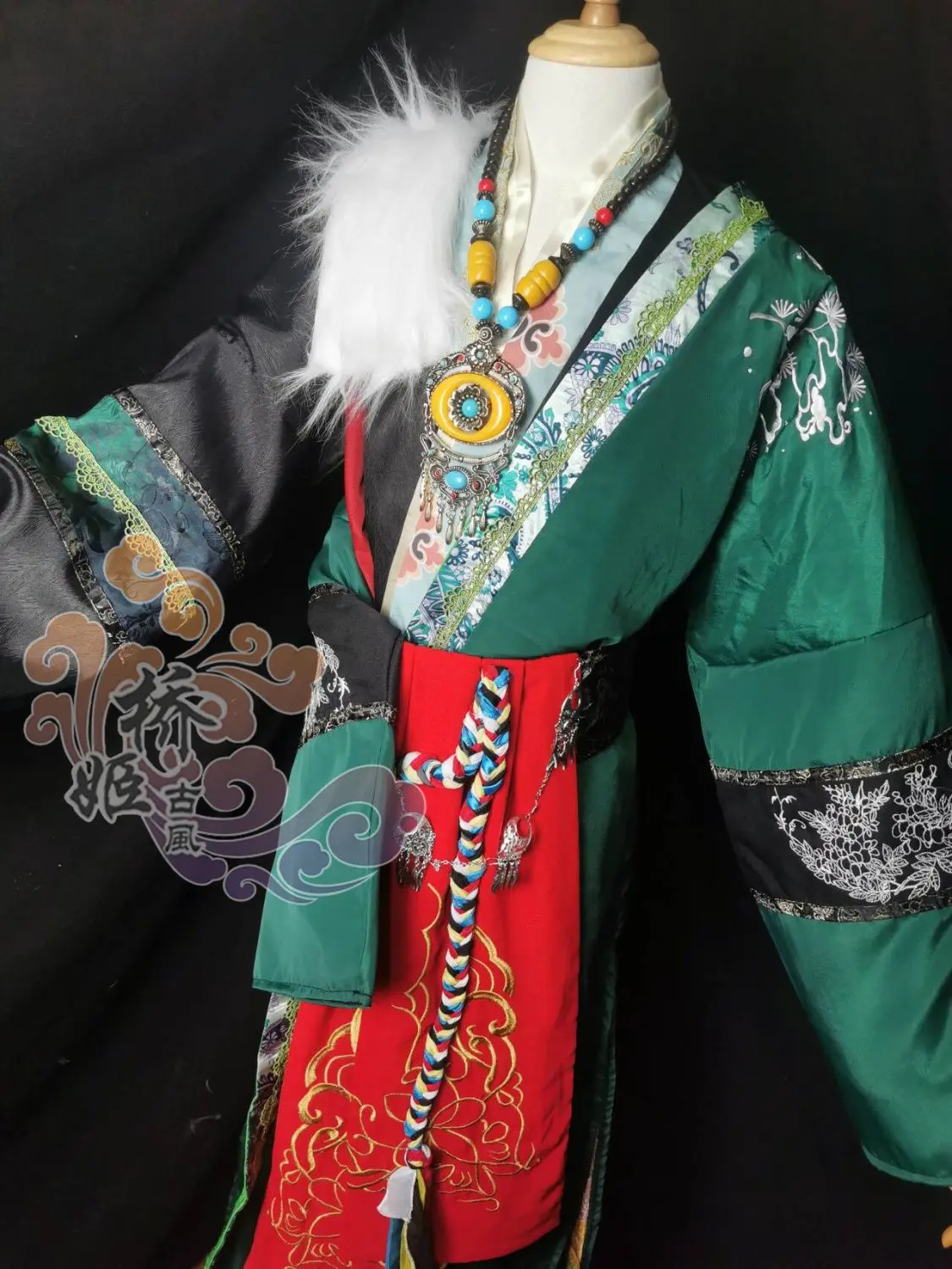 Qiao Ji Gu Feng Cosplay Men Antient Dress Miao Ethnic Group X Tibetan Style Red Green Village Branch Secretary Costume