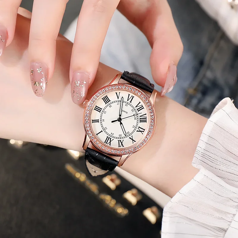 Neue glänzende Strass leuchtende Quarzuhr Frauen Vintage Kunstleder armband Uhr weibliche Retro Quarz Armbanduhren NOLVAUS WOHM WOHLE LEGIE WOHN WOHLE PARVIELBUS