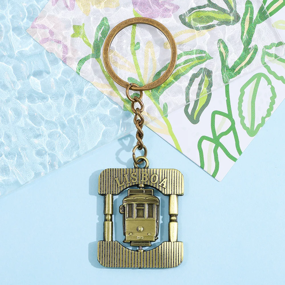 Vintage Tram Design Metal Keyc - Vintage Items 评论和价格