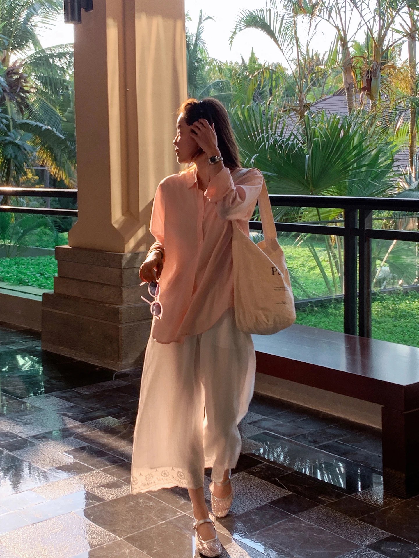 

Женские повседневные брюки Liberlin Sisy, лето 2026, новые, с вышивкой и кружевными вставками, свободные, укороченные (7/8), льняные, широкие штанины