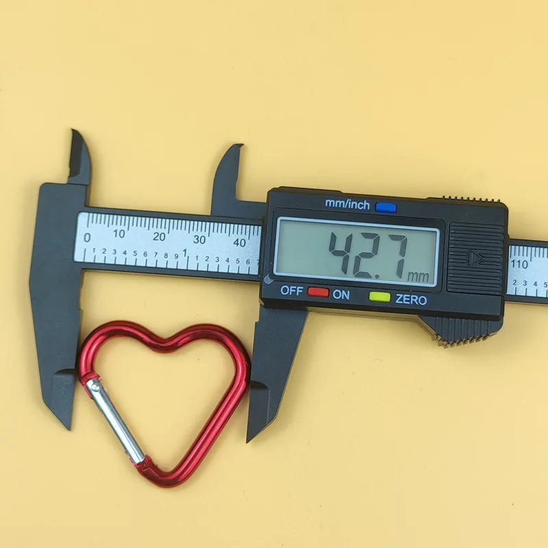 6pcs Durable Heart-Shaped Carabiner Keychain Clip for OutdoorAdventures - Perfect for Camping, Hiking and Travel