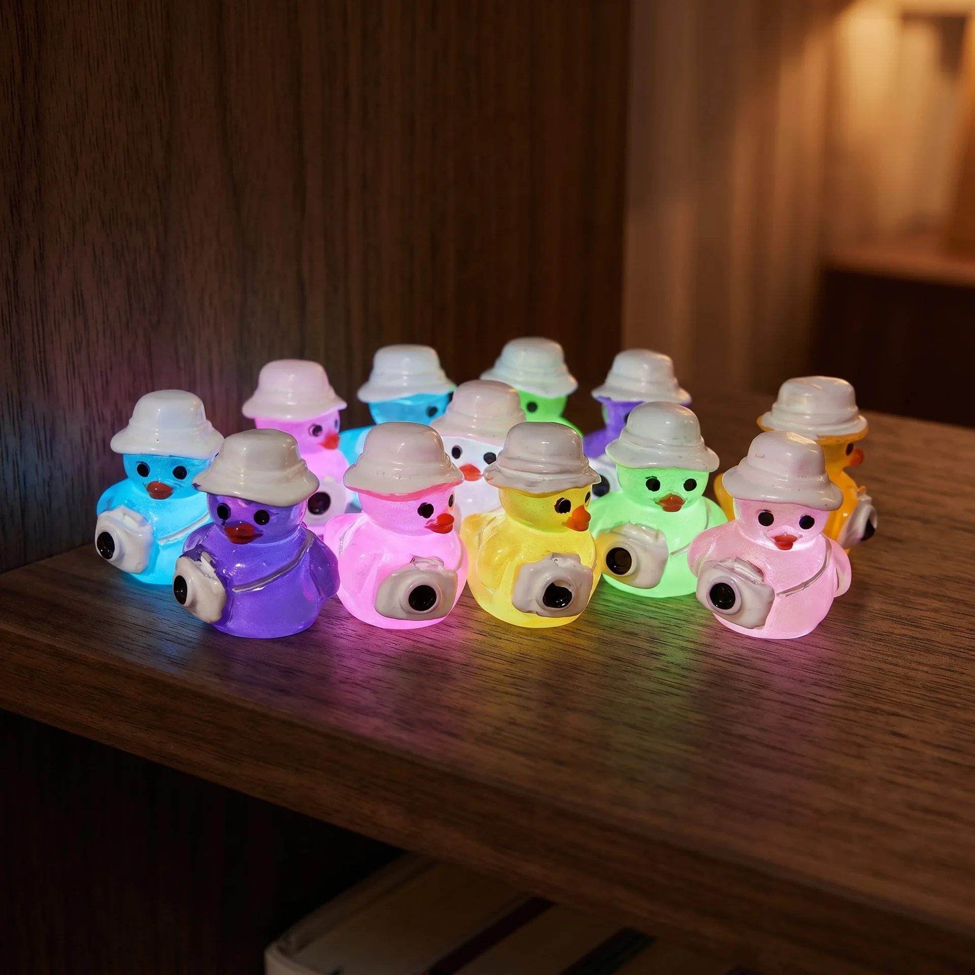 50/100pcs Luminous Mini Resin camera Ducks Tiny Animals Bulk Glow in The Dark Small Miniature Ducks Figures for Dollhouse Decor