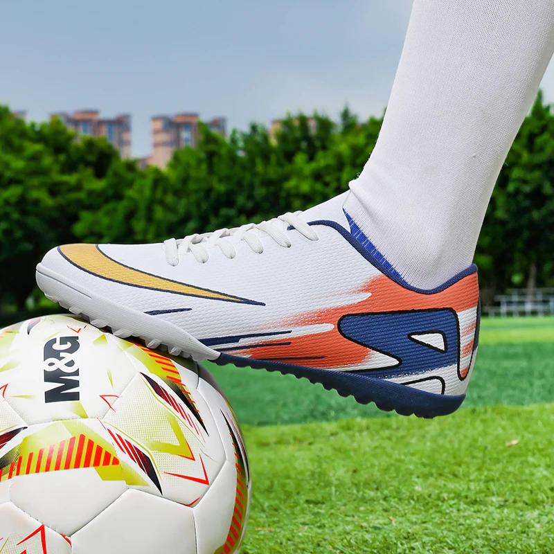 TF/FG Men Original Football Shoes Society Cleats Soccer Shoes Fast Professional Indoor Football Field Boots Sneaker Training