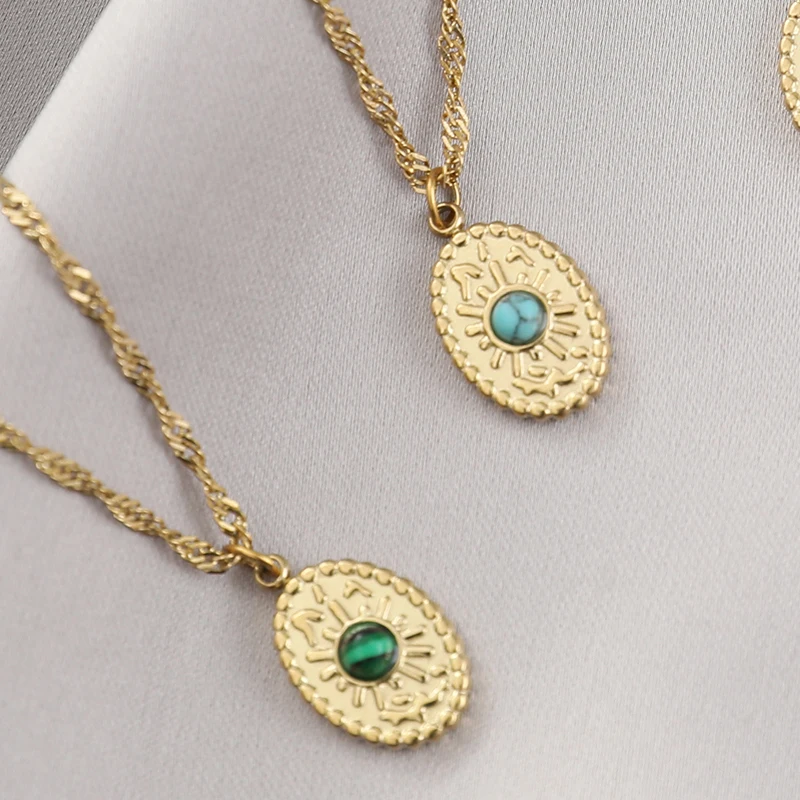 

Retro Stainless Steel Necklace for Women Jewelry Oval Inlaid Zircon Natural Stone Pendant Necklace Squashed O-shaped Chain