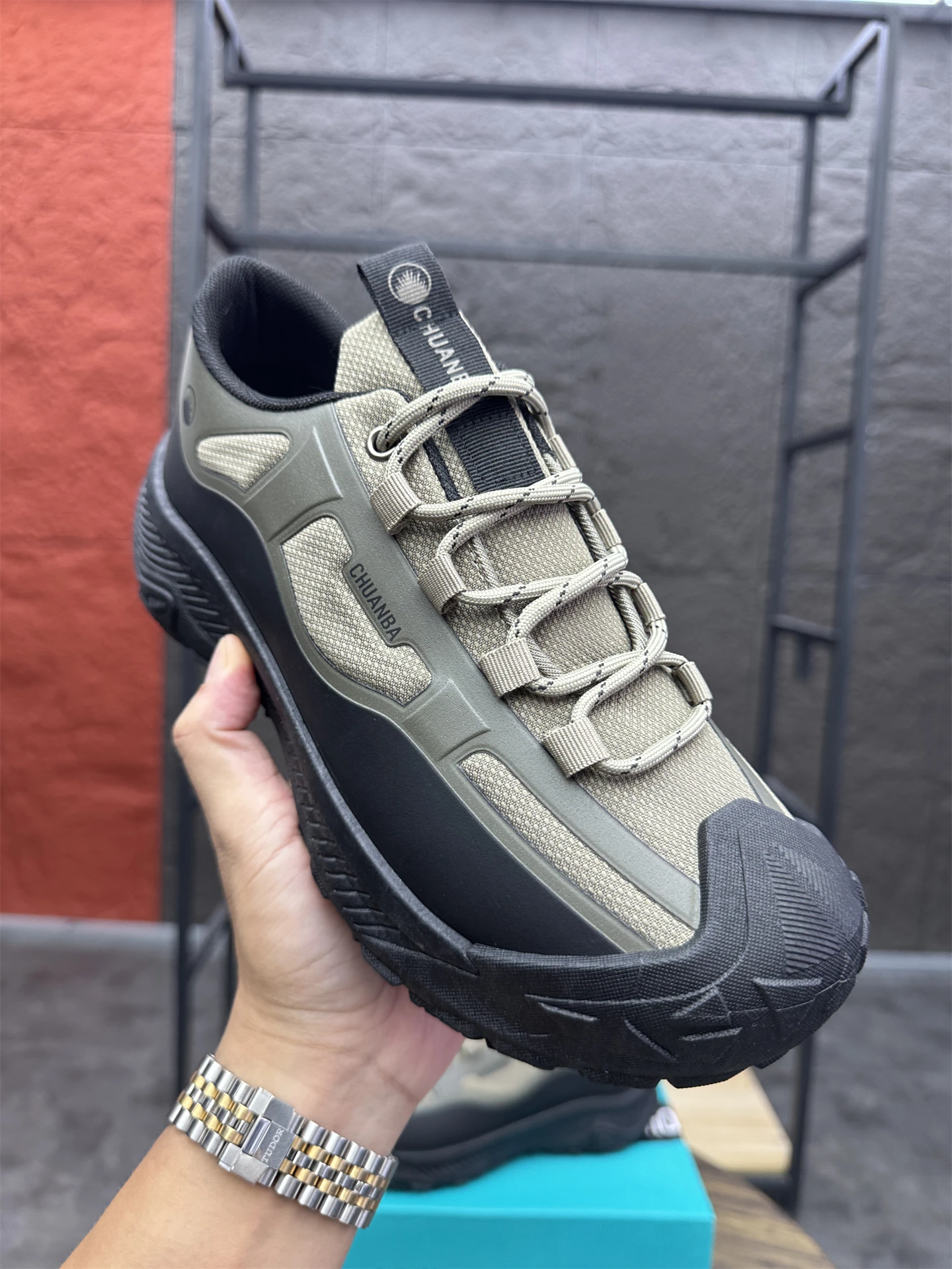 

Svip Men's Outdoor Climbing oes Comfortable Casual Sports Waterproof Non-slip Autumn Winter Faionable Hiking Boots