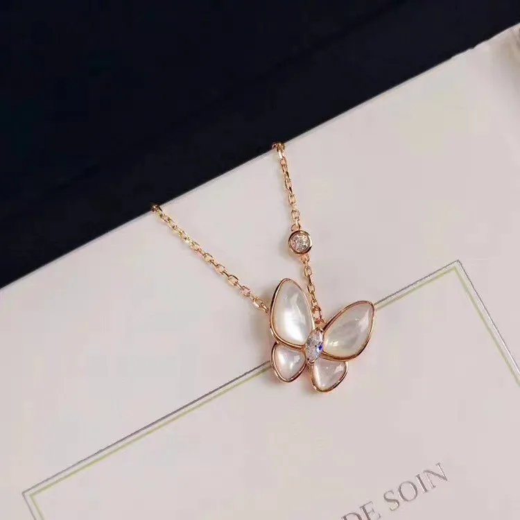 

High Quality V Gold and White Mother of Pearl Butterfly Necklace for Women, Light Luxury, Bursting Butterfly Collarbone Chain